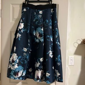 MIDI skirt with flowers by WhiteHouseBlackMarket